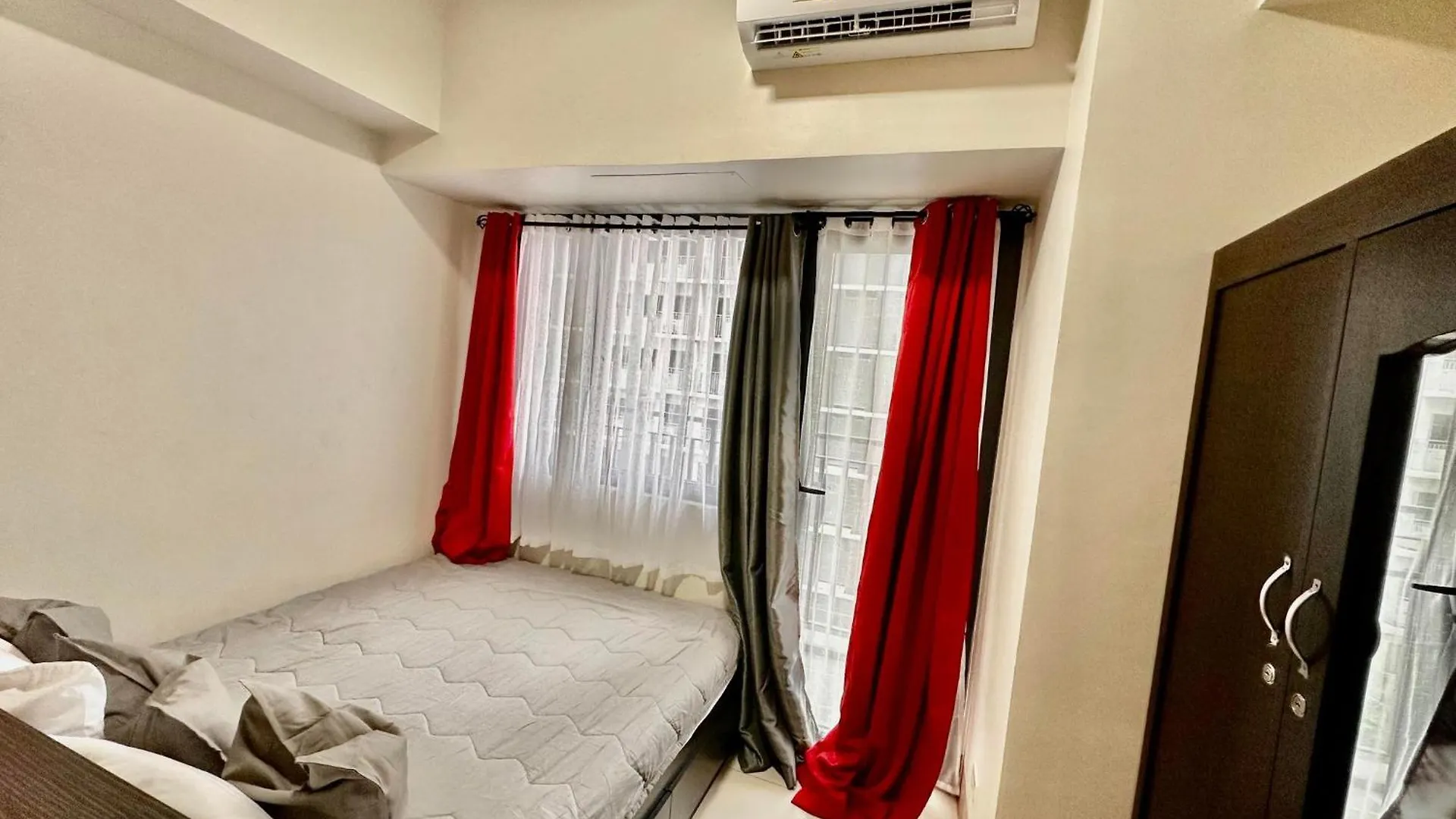 Apartment Shore 3 Residences Tower 1 Moa Pasay City, Philippines Manila